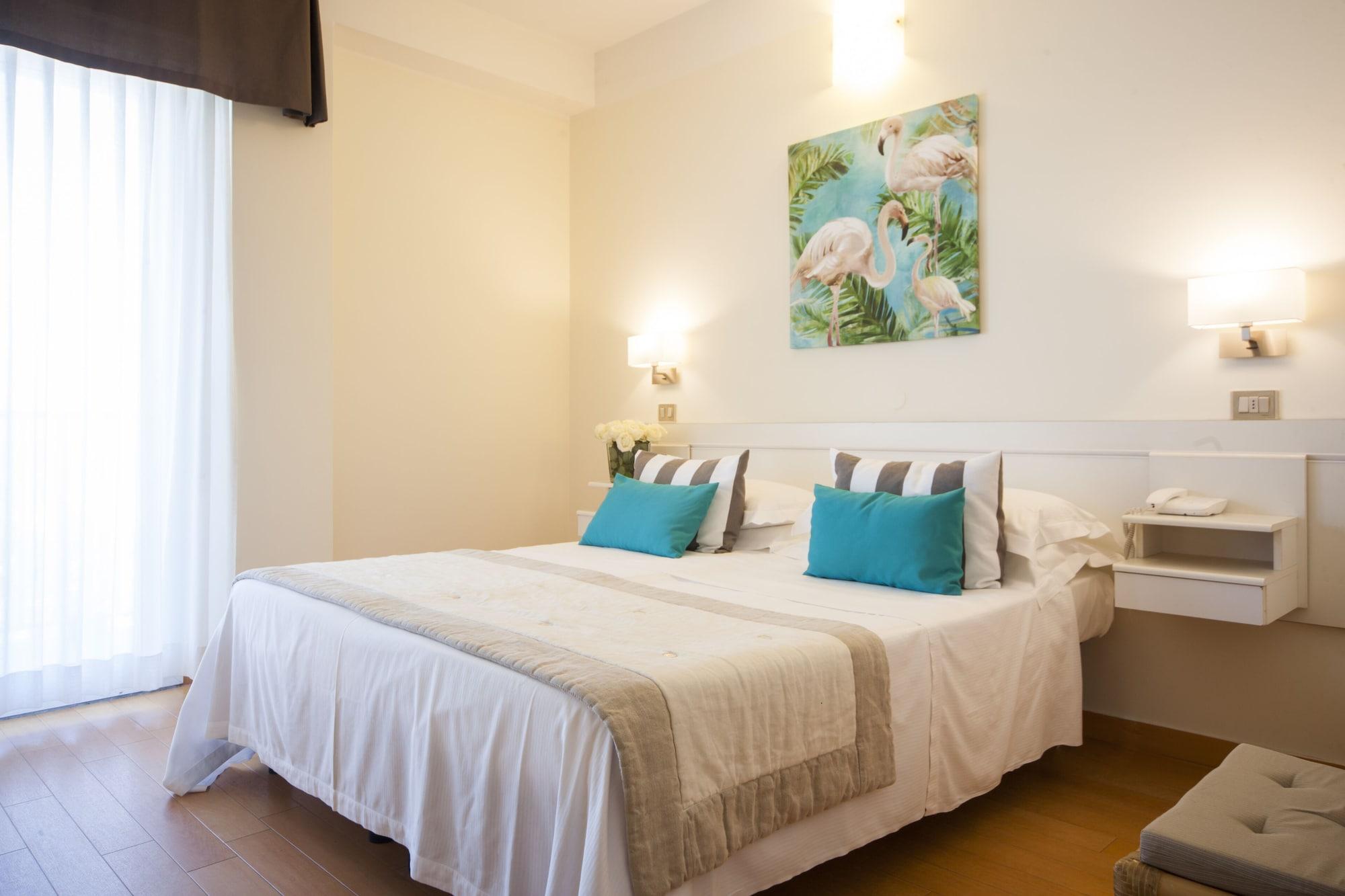 Hotel Mon Cheri Riccione Esterno foto