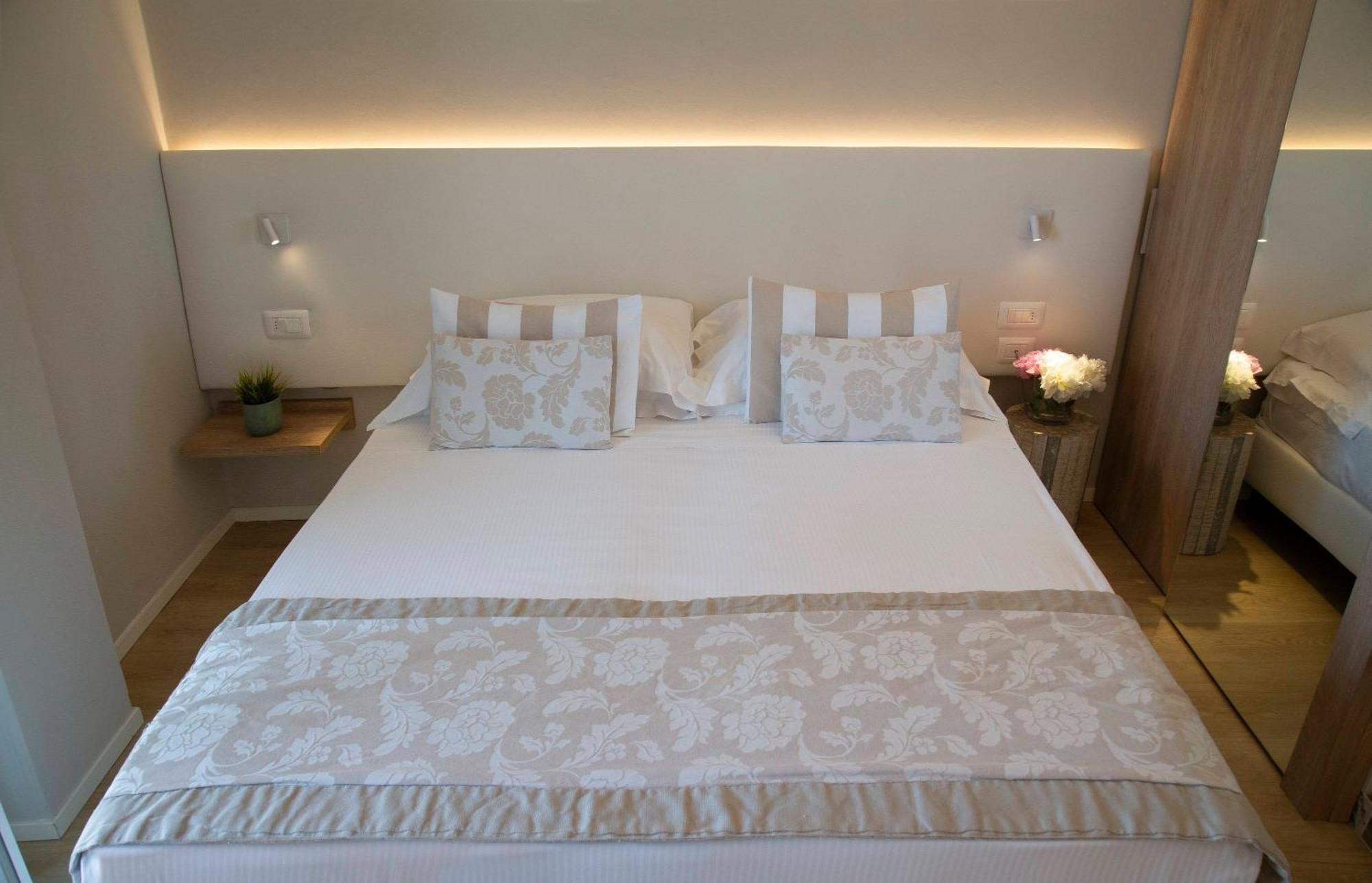 Hotel Mon Cheri Riccione Camera foto
