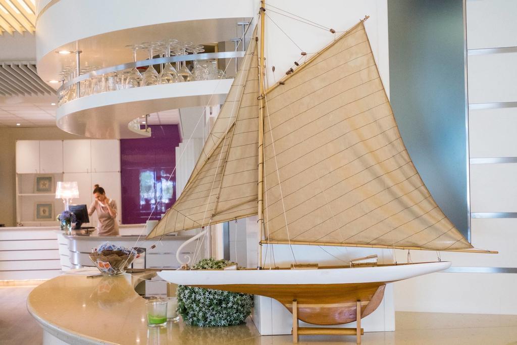 Hotel Mon Cheri Riccione Esterno foto