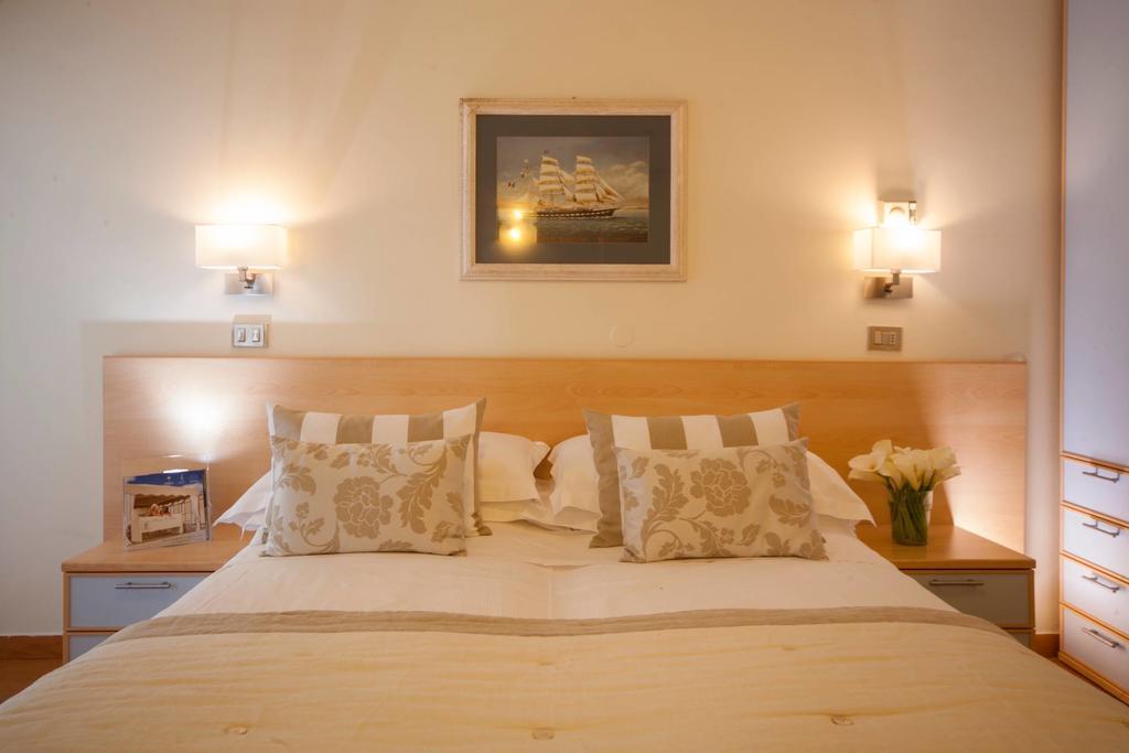 Hotel Mon Cheri Riccione Camera foto